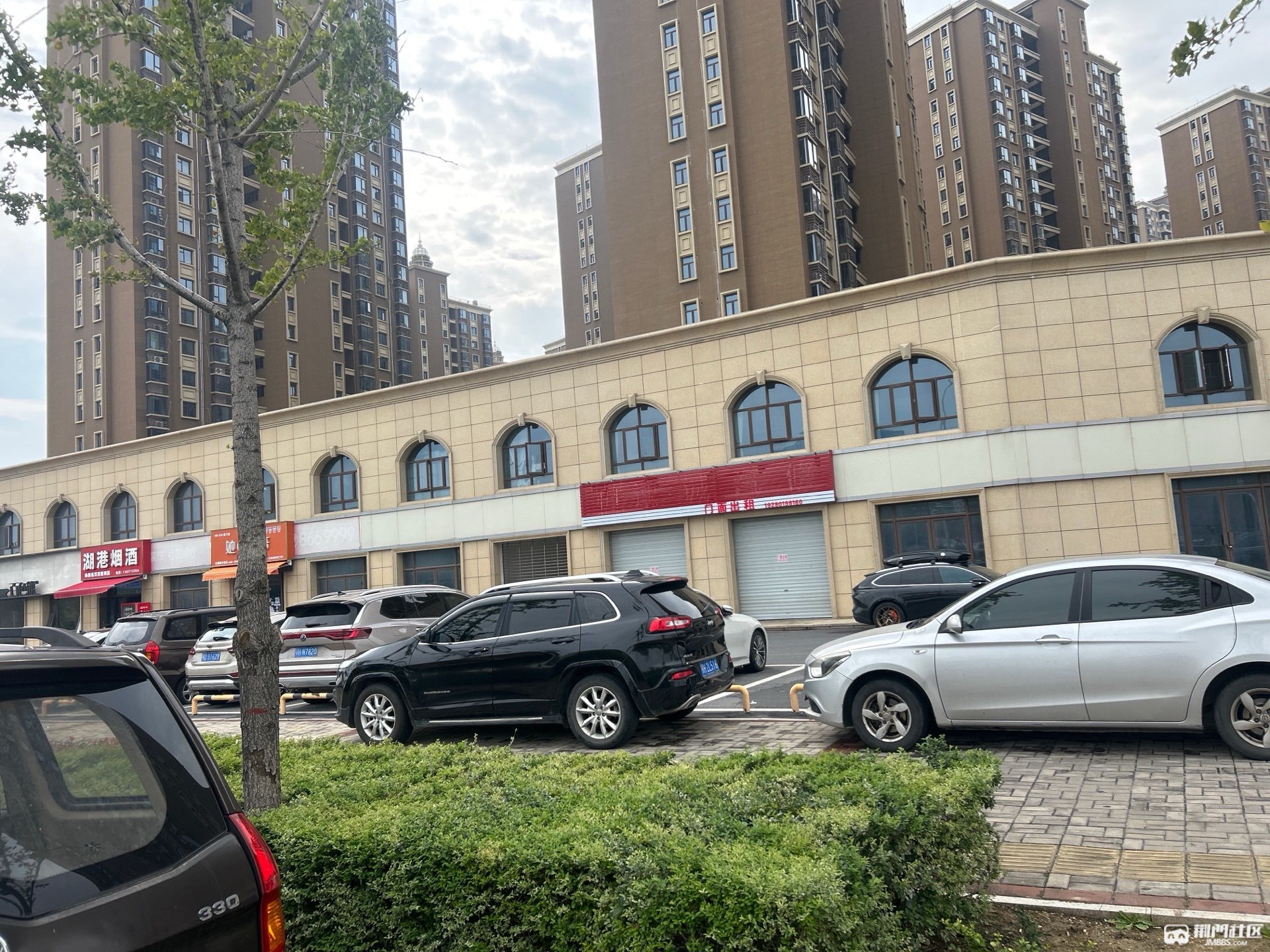 凯旋城东门双门面出租
